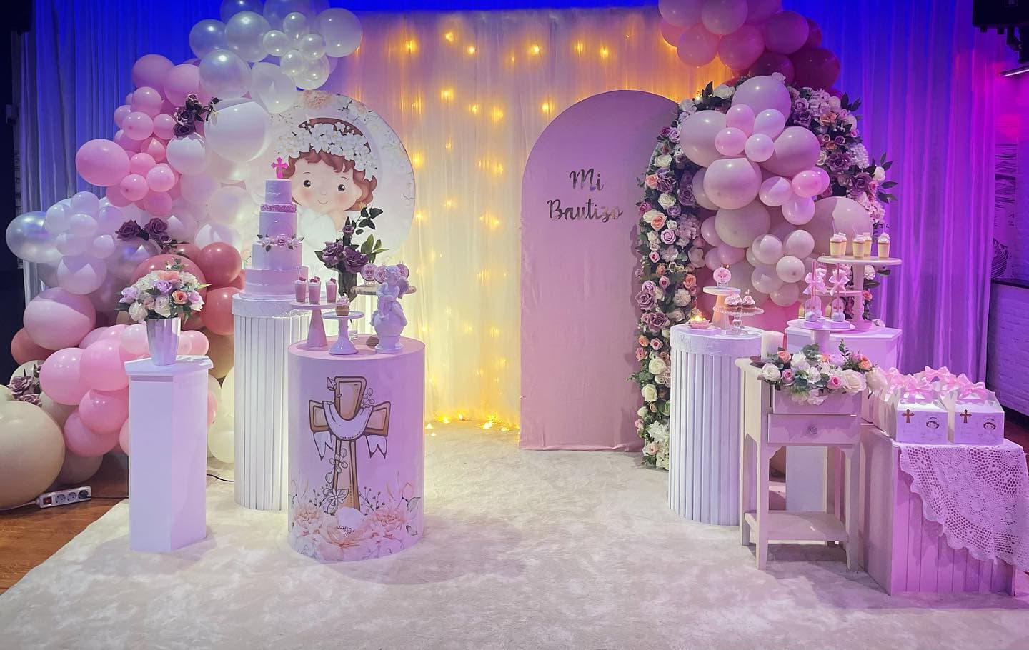 Decoración delicada para bautizos y baby shower