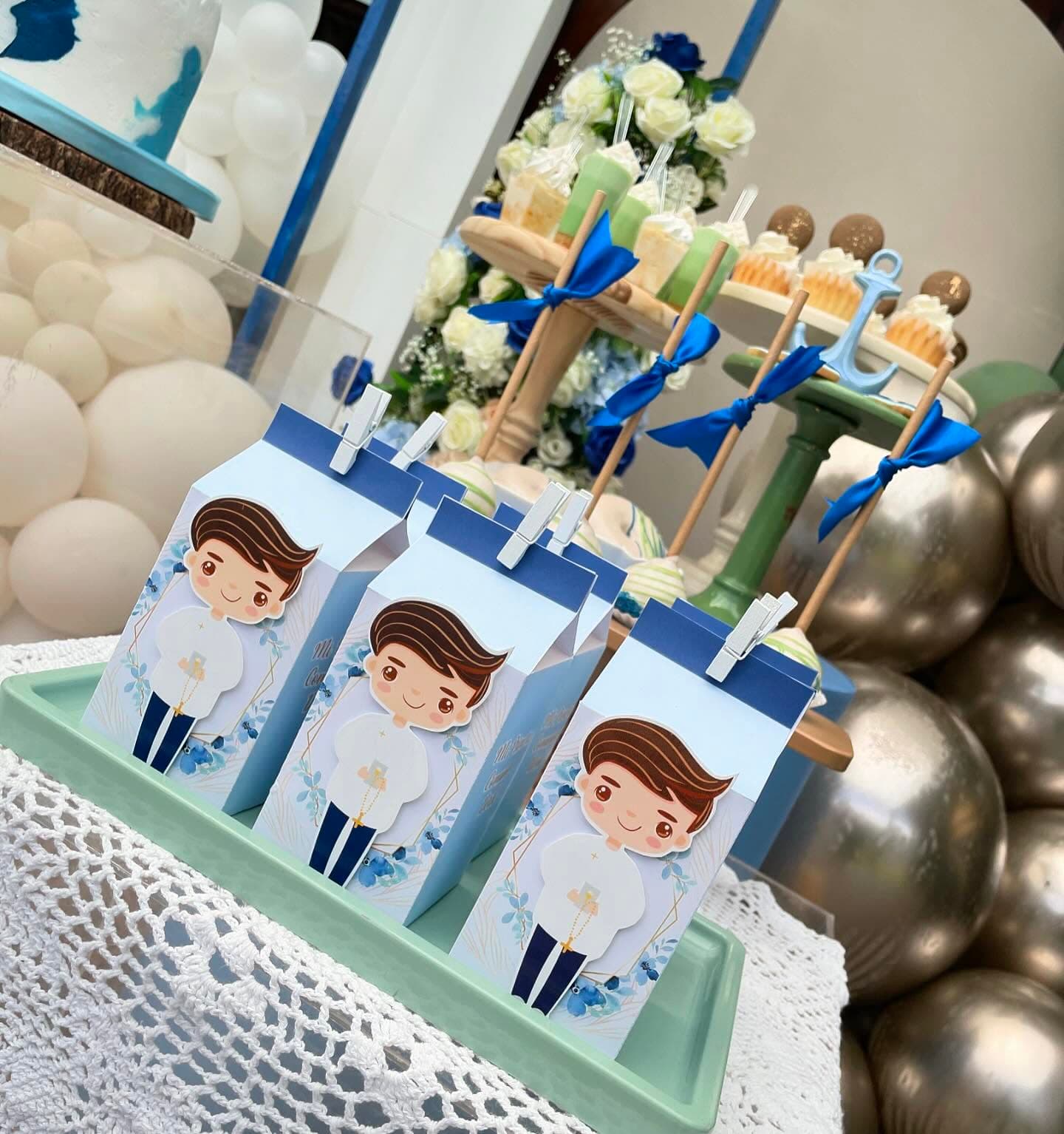 Comunión de Derek miniatura 4