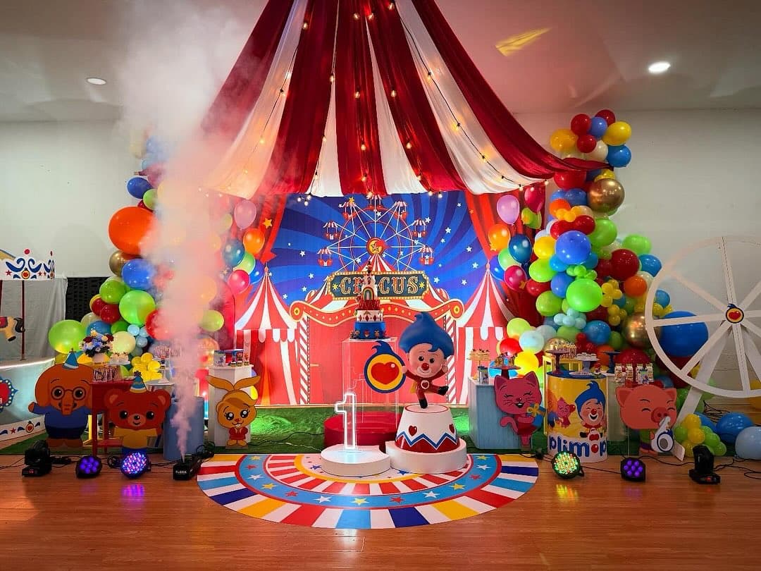Decoración divertida para evento infantil