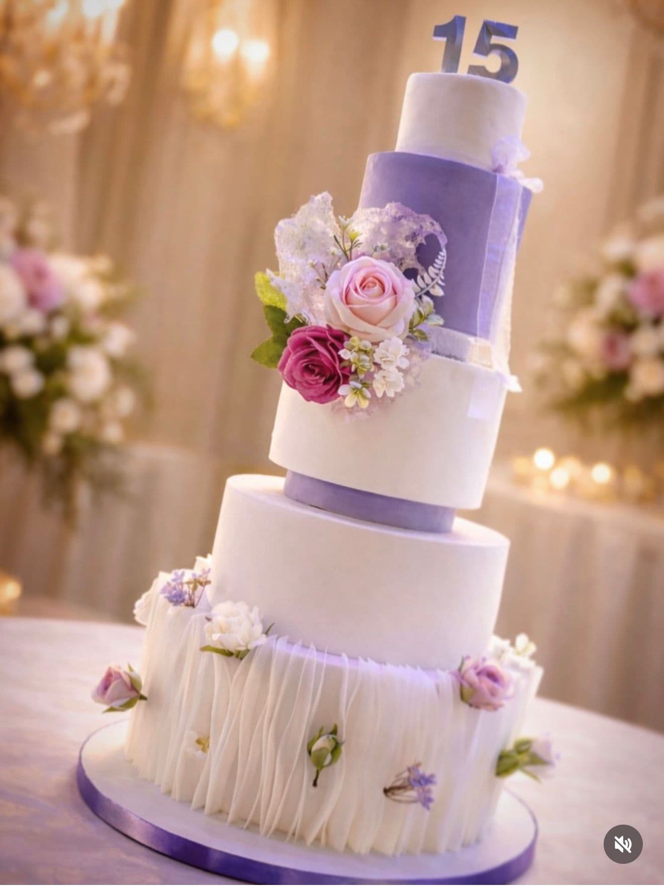 Tarta de pastelería creativa decorada para un evento